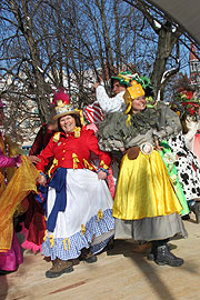 Faschingsdienstag: traditioneller Marktweibertanz 2009 auf dem Viktualienmarkt (Foto: Martin Schmitz)